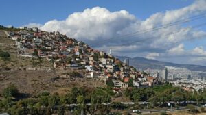 Emilie Paris’ten Ayrıldı! (İzmir için)
